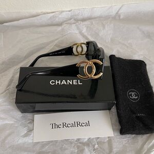 Chanel huge CC logo sunglasses glasses interlocking gold black frame crest